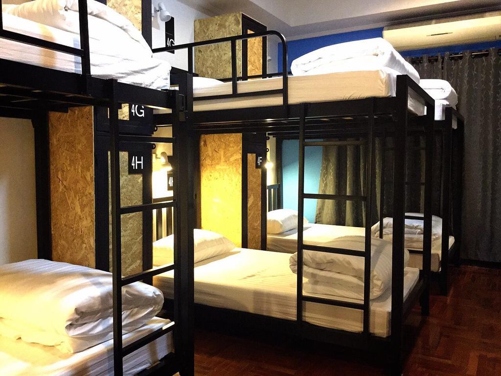 Eden Walking Street Hostel Chiang Mai Habitación foto