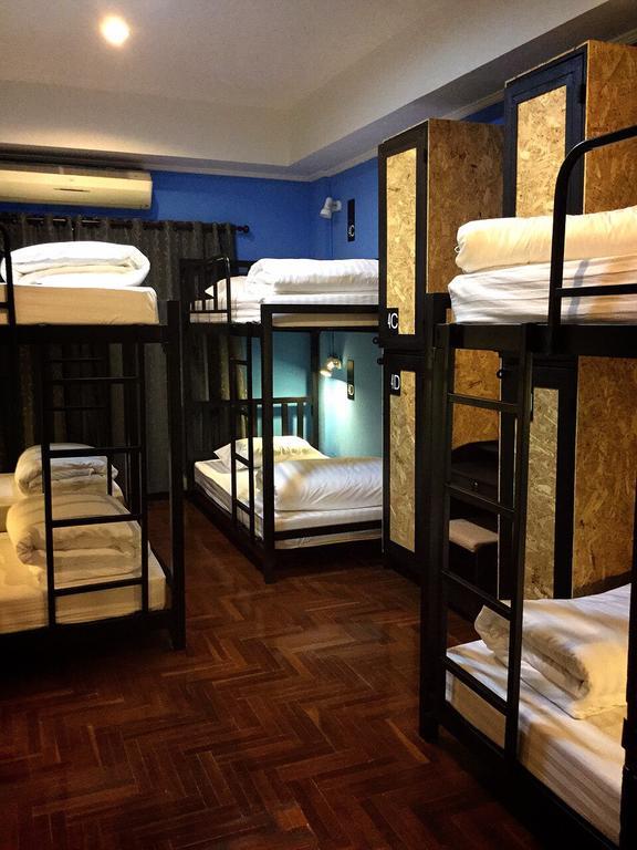 Eden Walking Street Hostel Chiang Mai Habitación foto